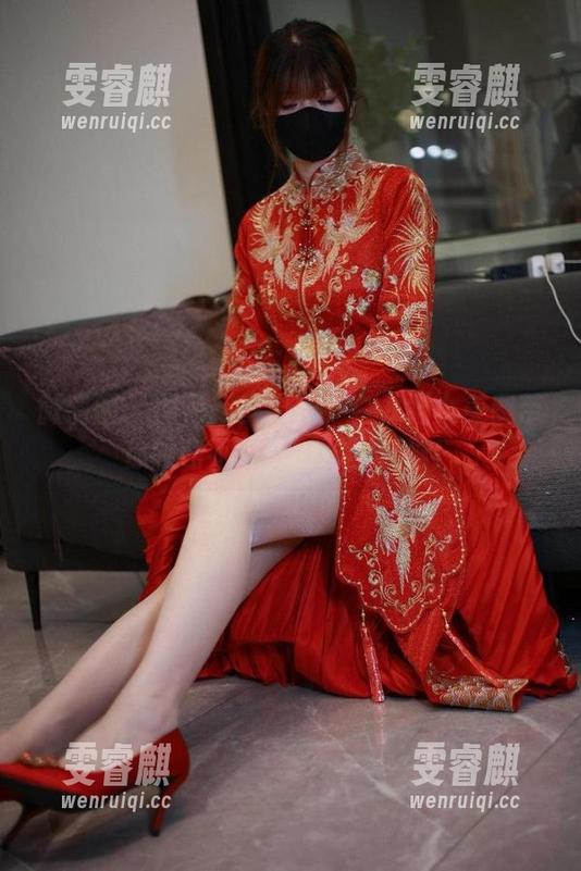 微密圈 - 图包新鲜出炉！白龙猫女美图带你领略不一样的脚步轻盈！