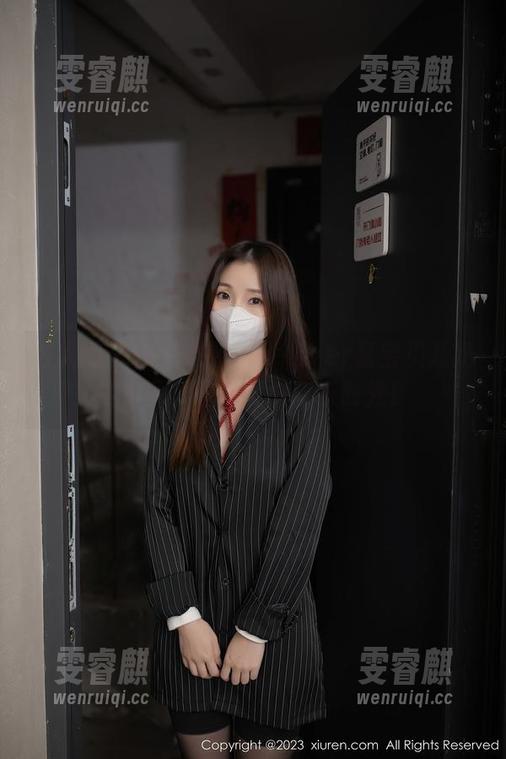 秀人网-vetiver嘉宝贝儿 秀人网 - 在线更新!vetiver嘉宝贝儿奶牛资源,陪你度过欢乐时光!