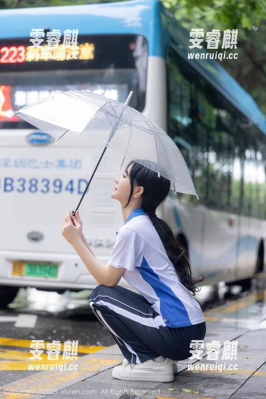 秀人网 - 水中仙子？不，只有浴室中的卓君Jeanes高清图包！