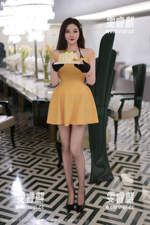 秀人网 - 媃柔rourou水手服：我发现我对水手服的爱意比我对午饭的期待还要深沉！