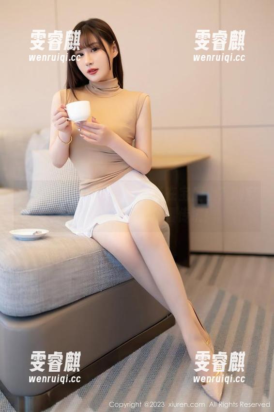 秀人网 - 谁说女王只能坐在宝座上？灿宝的写真套图教你颠覆传统！