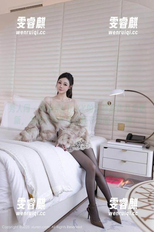 秀人网 - 陈雅漫VICKY的比基尼作品集更新，发现了她比阳光还夺目的另一面！