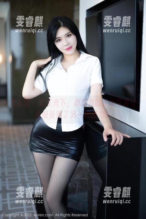 秀人网-顾楚楚 秀人网 - 无圣光下,顾楚楚的圣诞写真让我感受到了另一种魔力!