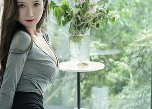 秀人网 - 免费看图包！龙泽美曦教你，如何让瑜伽从头到脚都充满魅力！