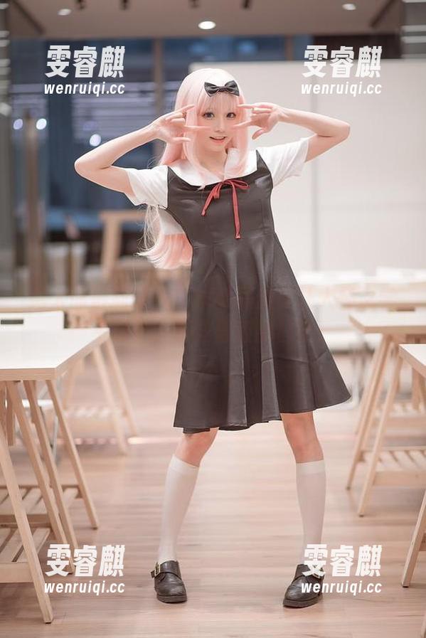 绮太郎最新写真：水手服穿搭让人怀念学生时代，那些青涩的日子。