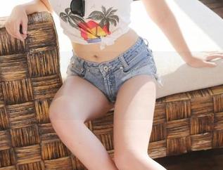 美媛馆 - 当李七喜的秘书走进美图，整个世界都蒙上一层暧昧