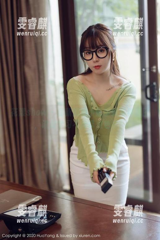 花漾show - 最新的熊小诺学妹写真原图，谁说学习不能带点色彩！