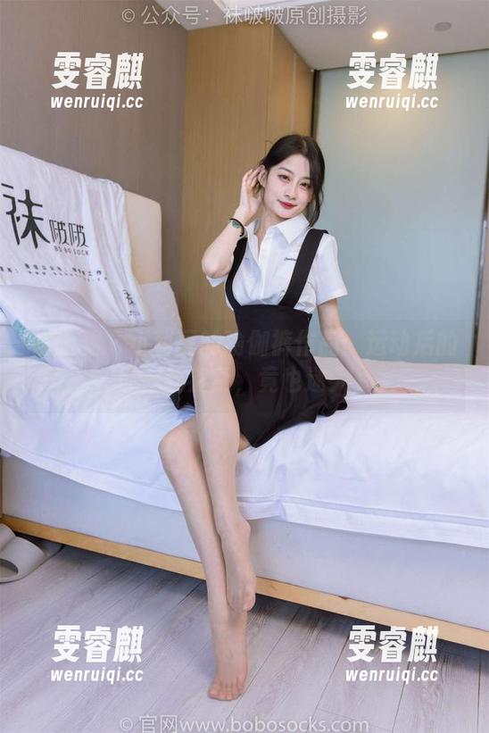 袜啵啵-小甜豆 袜啵啵 - 小甜豆的瑜伽裤作品:运动后的那一丝疲惫,竟也迷人。