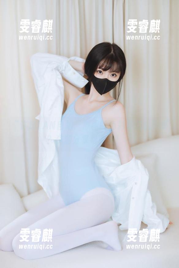 “许岚LAN自拍：原图的色彩是怎么回事？资源分享维密级！“