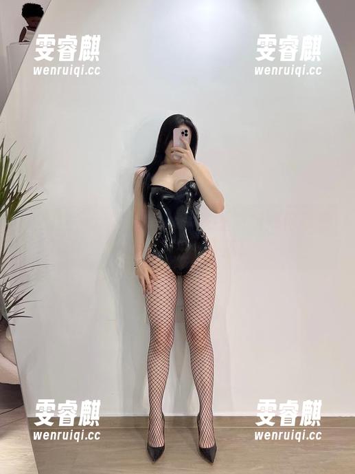 微密圈 - 私拍小趣事：铁锤姐姐如何带着妹妹们冲出文艺范！