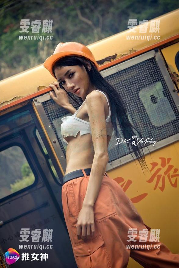 青豆客-徐妍馨Mandy 青豆客 - 分享徐妍馨Mandy的御姐写真集,你会发现这些瞬间似乎在告诉我什么…是青春吗?