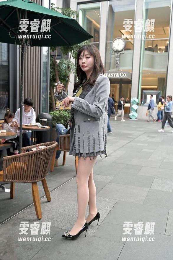 魔镜街拍 魔镜街拍Iuvian的周末:全套图片,让你忍不住想模仿的时尚基因!