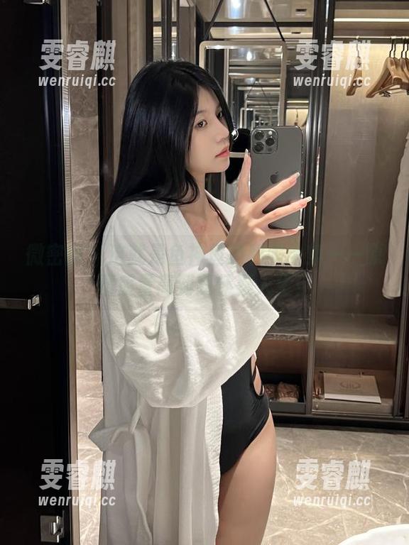 鱼神鱼 微密圈 - 这就是鱼神鱼的和服全集——原图质量高到我怀疑人生!